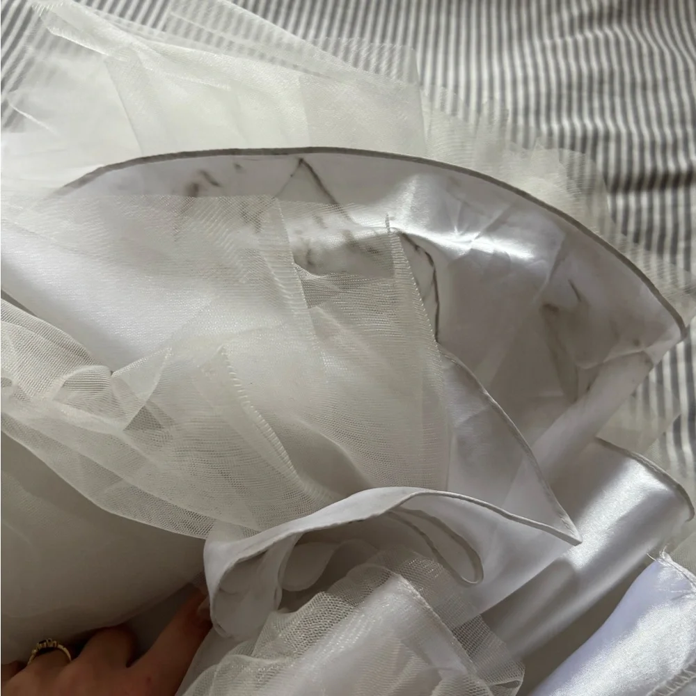 *SOLD* *NWT* White Lace Strapless A-Line Wedding Dress/Prom Dress - Picture 6 of 8